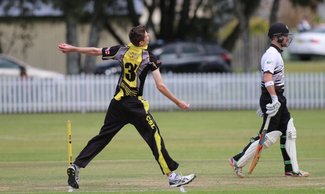 NEW BALL: Left-armer Mitchell Glennie claimed 3-14 on Saturday, and remained unbeaten batting at No 11 as Toronto recovered from a worrying collapse to score an outright win with nine wickets down. Picture: David Stewart