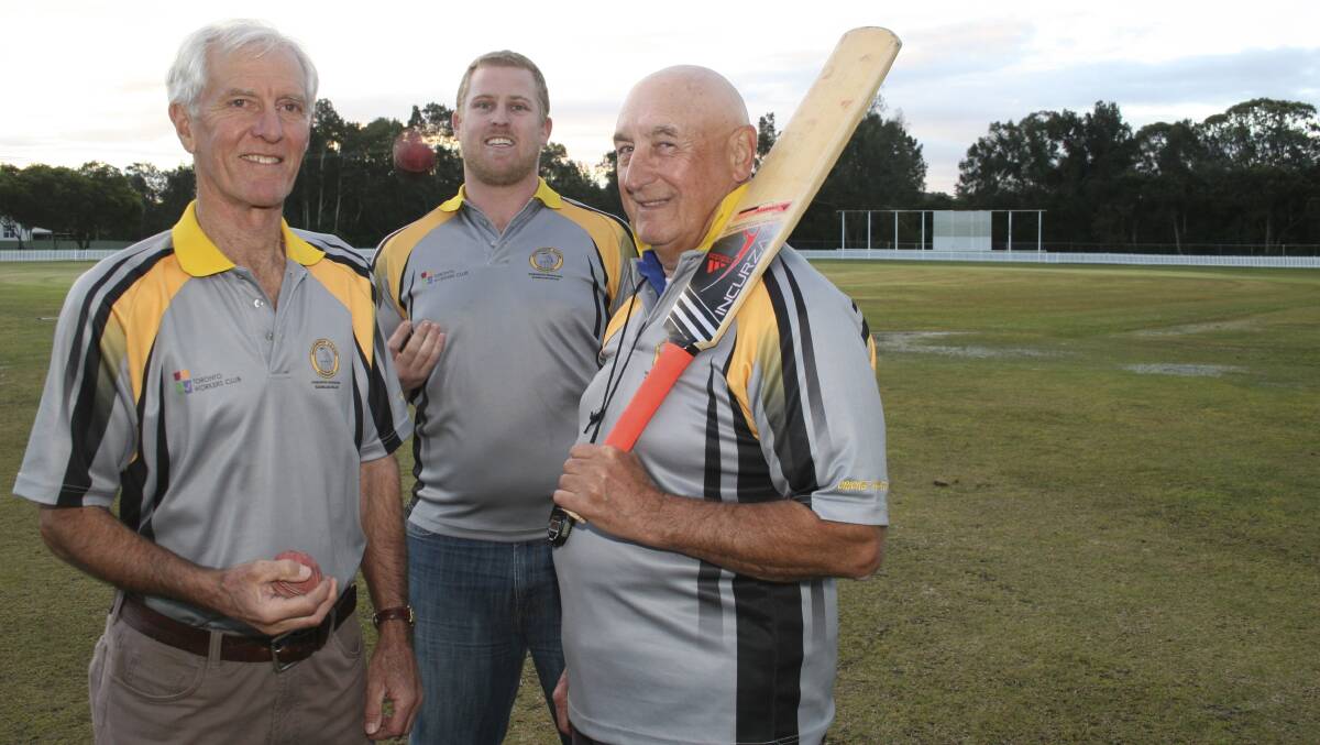 GENTLEMAN: Robert Holland, left, with Toronto' Aaron Gray and Mike Mackenzie, pictured at Ron Hill Oval in 2012. Picture: David Stewart