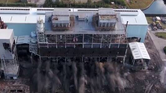 Munmorah boiler houses demolished | video