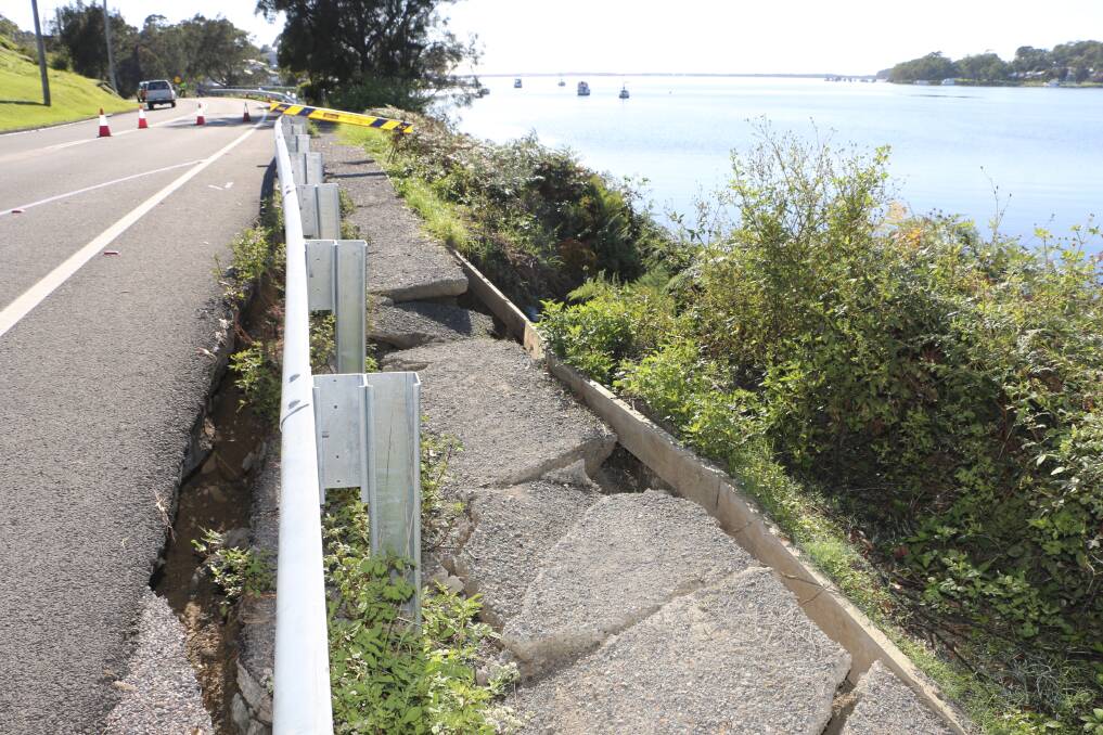 COLLAPSE: The council will engage specialist contractors to construct a piled retaining wall at the Alexander Parade site. Picture: Jamieson Murphy