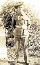 ELITE FORCES: Mr Lonergan served with the Australian Commandos in  Papua New Guinea in World War II.