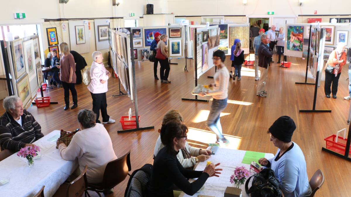 The 36th annual Dobell Arts and Crafts Festival staged at Rathmines Community Hall at the weekend, as seen through the camera lens of DAVID STEWART