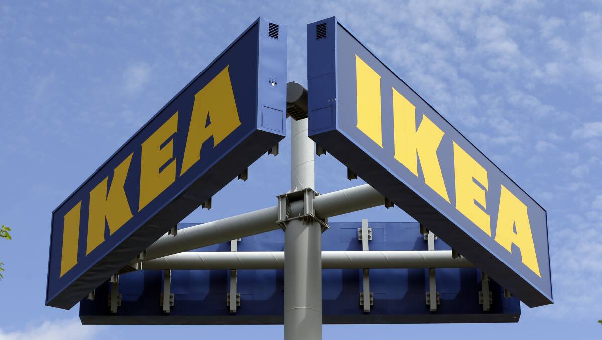 Pasminco has linked Boolaroo contamination monitoring to its IKEA land sale. 