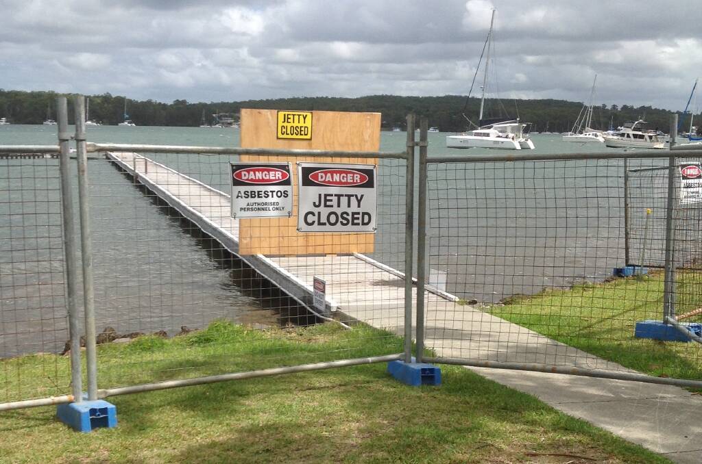 VERY LOW RISK: The jetty and lake baths remain closed to the public while council finalises a remediation strategy. Picture: Supplied