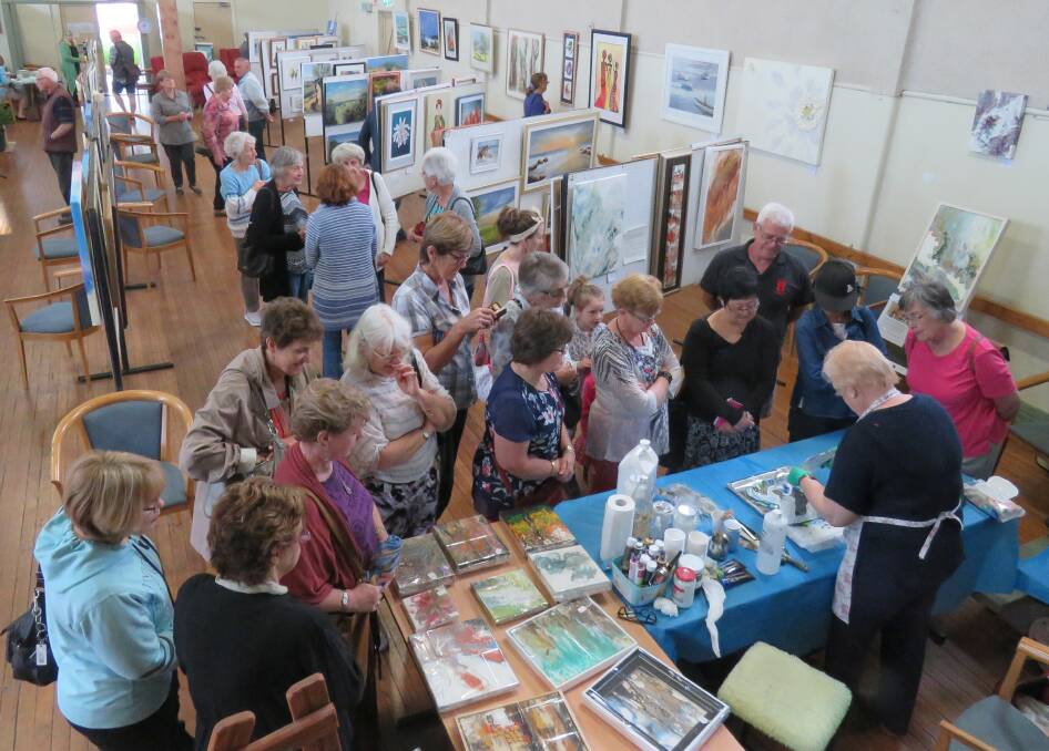 WORTH A LOOK: Art Lovers Movement members will give live demonstrations of their art at PCYC Morisset on Saturday and Sunday, October 13 and 14, from 10am to 4pm. Picture: Supplied