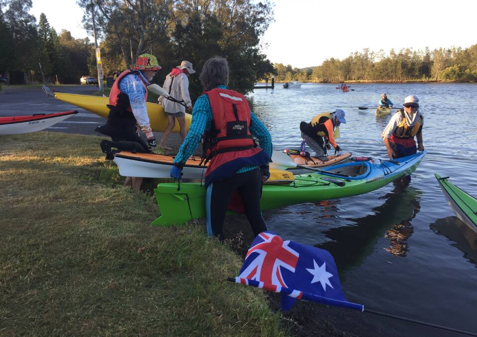 Preparing to paddle from the Speers Point boat ramp. Picture: Scott Bevan